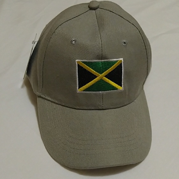 BASEBALL CAP WITH JAMAICAN FLAG - Picture 5 of 6